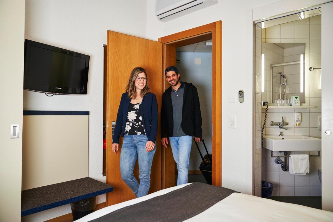 Small Budget Double Room,1651162497:JPEG